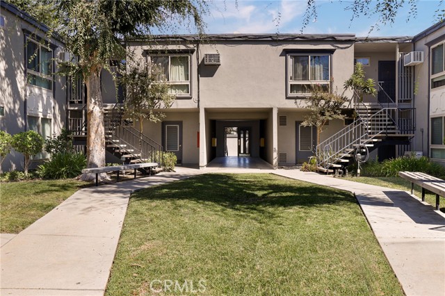 Property photo of 6021 Fountain Park Ln