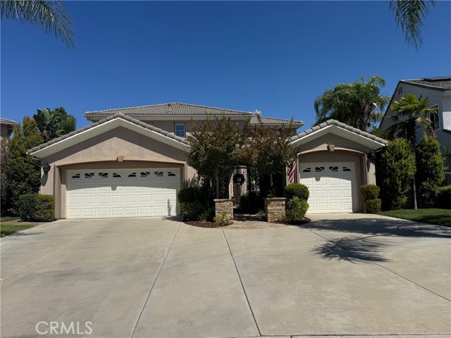 Property photo of 45250 Oakville Court