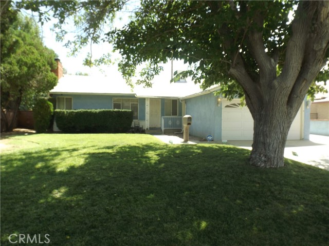 Property photo of 51575 Whiptail DR