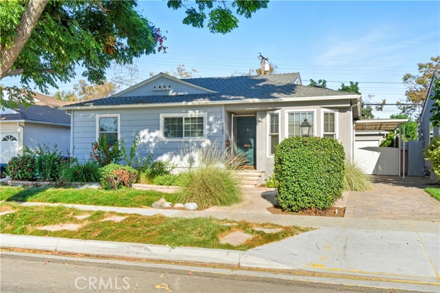 Property photo of 3828 Volk AV