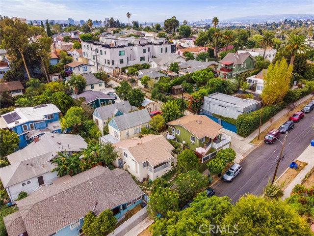 Property photo of 2210 Scott AV