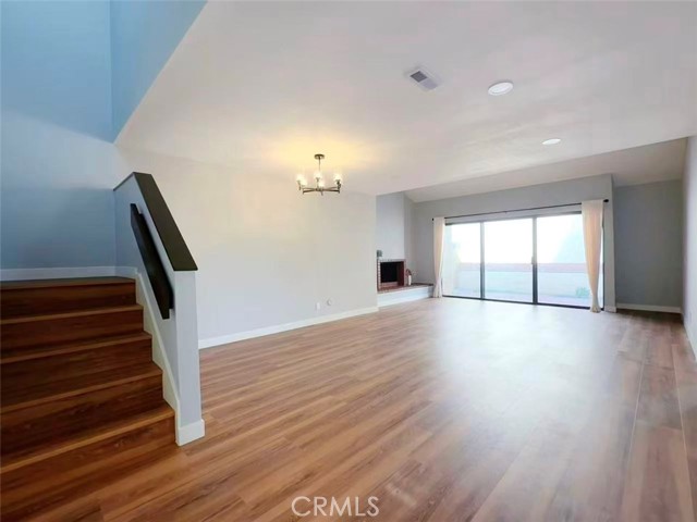 Photo of 239 Linwood Av