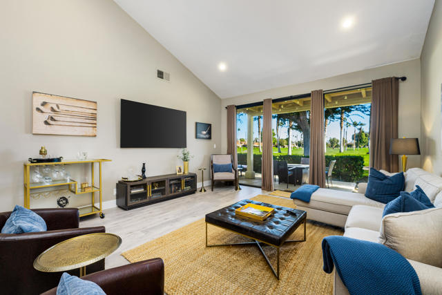 Property photo of 146 Las Lomas