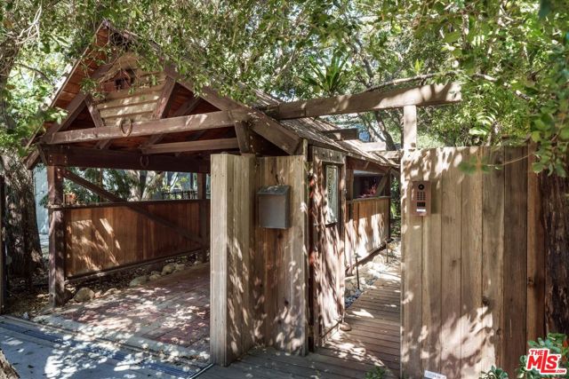 Property photo of 2056 Oakstone