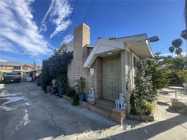 Property photo of 26326 Investors