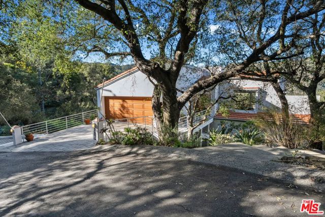 Photo of 26207 Ingleside Wy