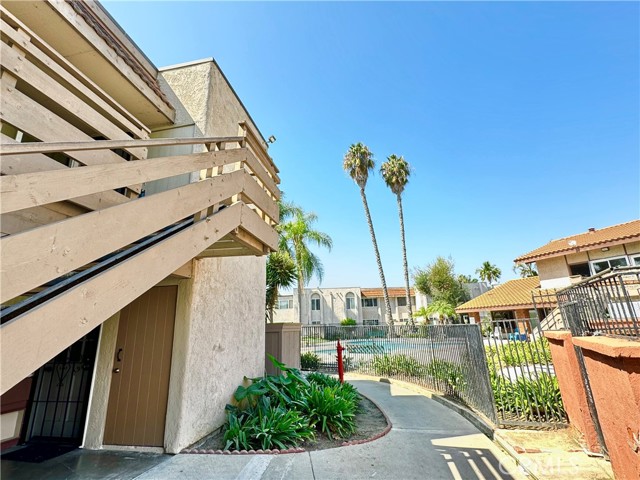 Property photo of 212 S Kraemer BL