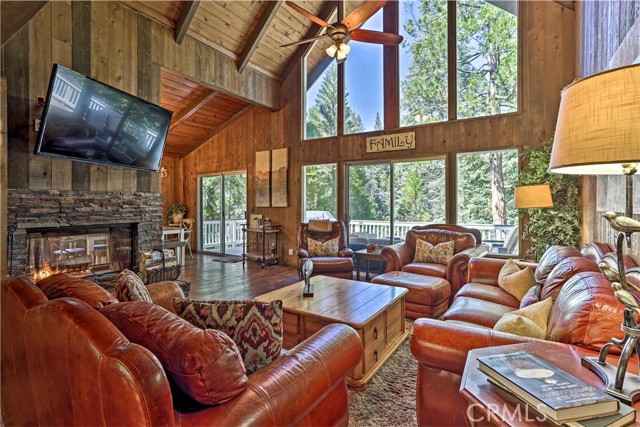 Property photo of 26619 Bel Air CT