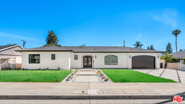 Property photo of 1144 E Madison AV