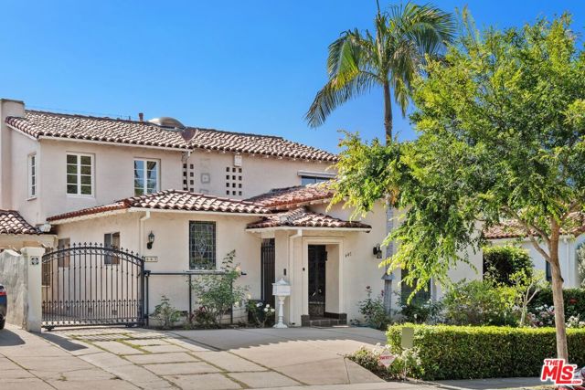Photo of 447 El Camino Dr