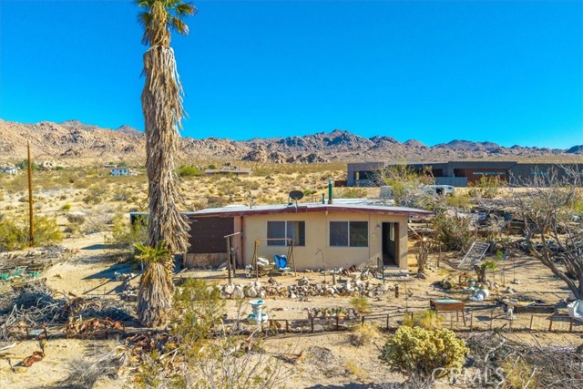 Property photo of 7037 Calapooya WY