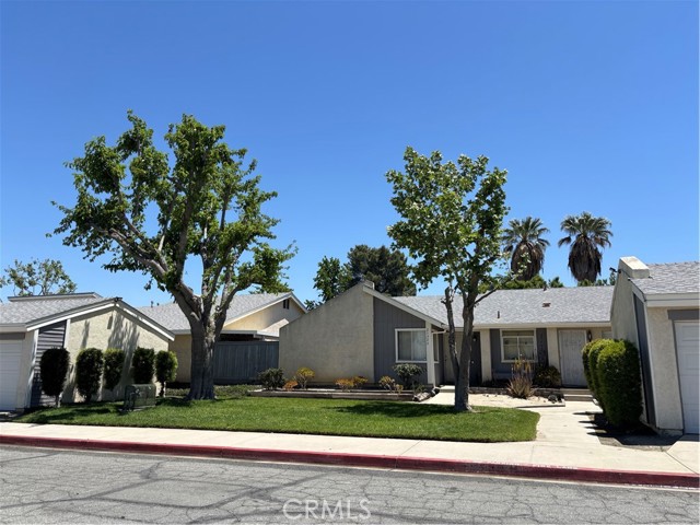 Property photo of 25926 Baylor WY