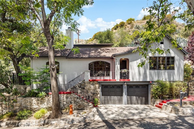 Property photo of 881 Country Club DR