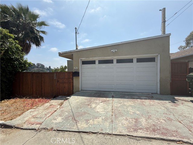 Property photo of 2067 Mayview DR