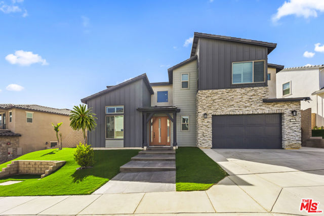 Property photo of 11767 Toyon DR