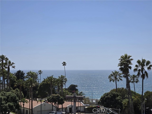 Photo of 230 S Catalina Av