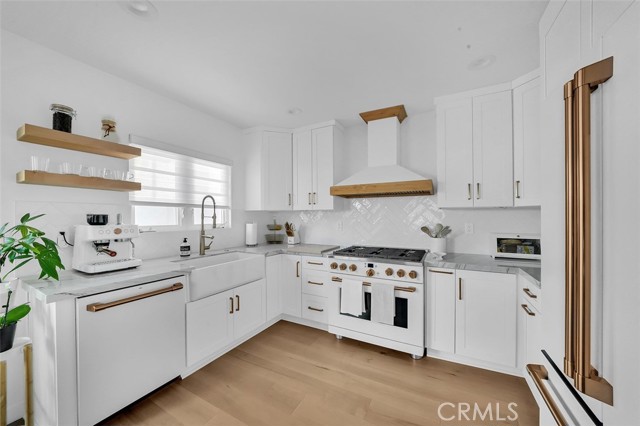Property photo of 333 La Verne AV