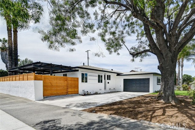Property photo of 1613 S Roosevelt AV