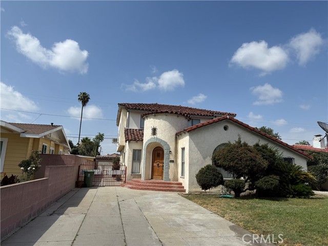 Photo of 2749 Hope St