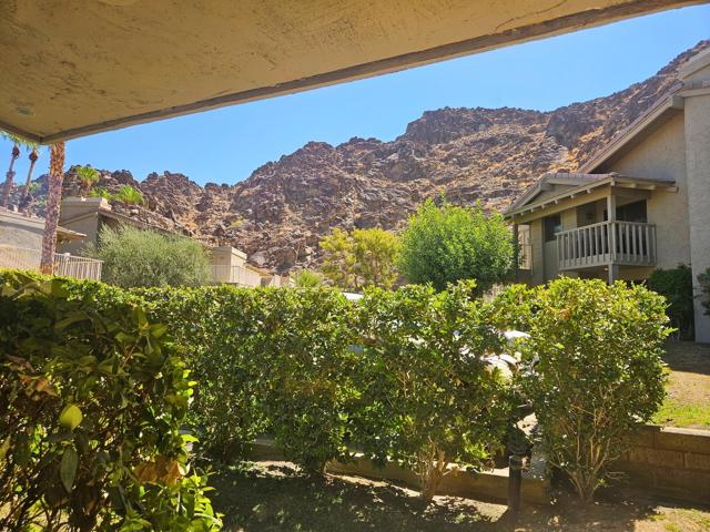 Property photo of 46638 Arapahoe LN