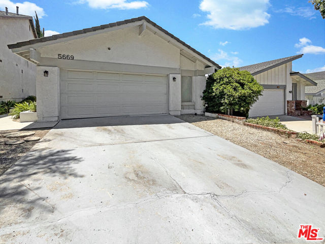 Property photo of 5669 Lake Lindero DR