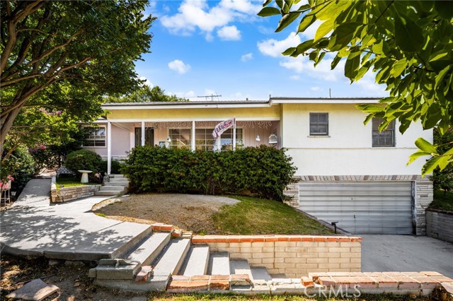 Property photo of 4600 Edelle PL