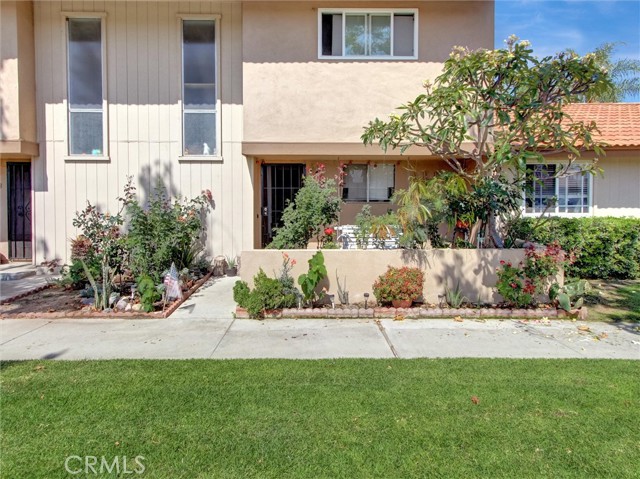 Property photo of 10552 Royal Oak WY