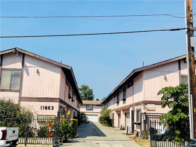 Property photo of 11663 Sitka ST