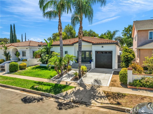 Property photo of 17908 Califa ST
