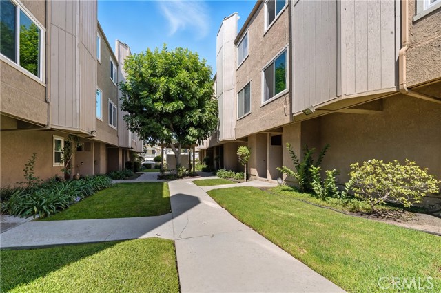 Photo of 334 S Walnut