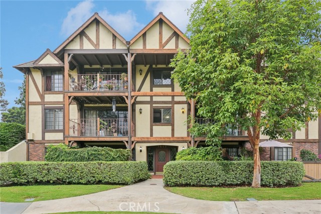 Property photo of 3613 S Bear