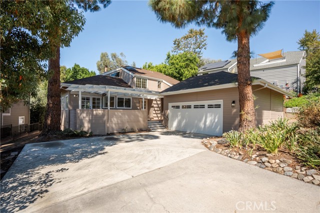 Property photo of 32001 Via Coyote