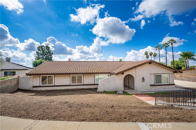 Photo of 8631 Surrey Ln