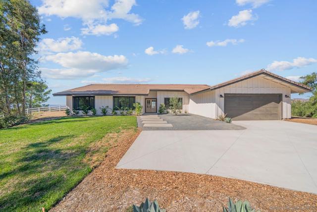 Photo of 37285 Avenida Bravura