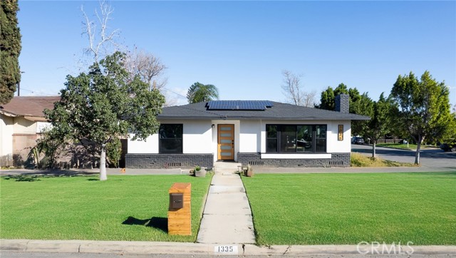 Photo of 1335 N Magnolia