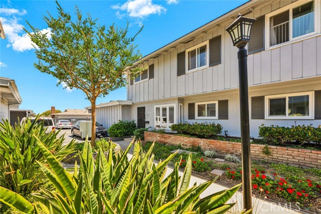 Photo of 1125 E 1st St