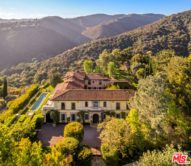 Property photo of 12721 Chalon RD