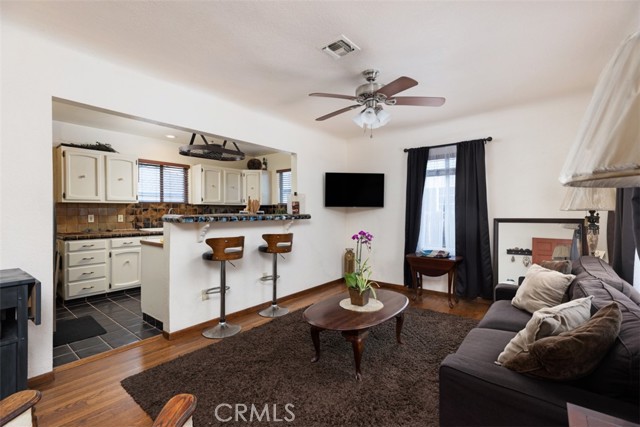 Property photo of 5851 Premiere AV