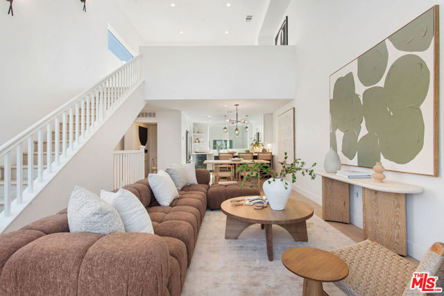 Property photo of 11214 W Victory BL