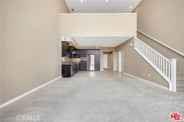 Property photo of 1520 W Artesia SQ