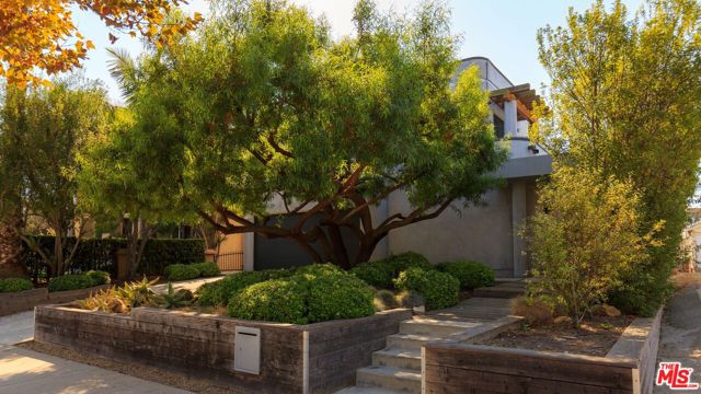 Property photo of 507 N Lucerne BL
