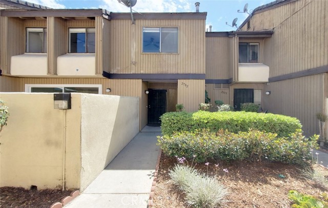 Property photo of 1381 S Walnut ST