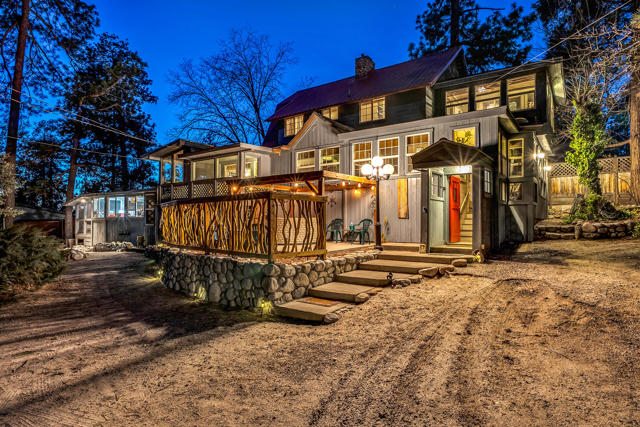 Property photo of 25585 Alderwood St ST