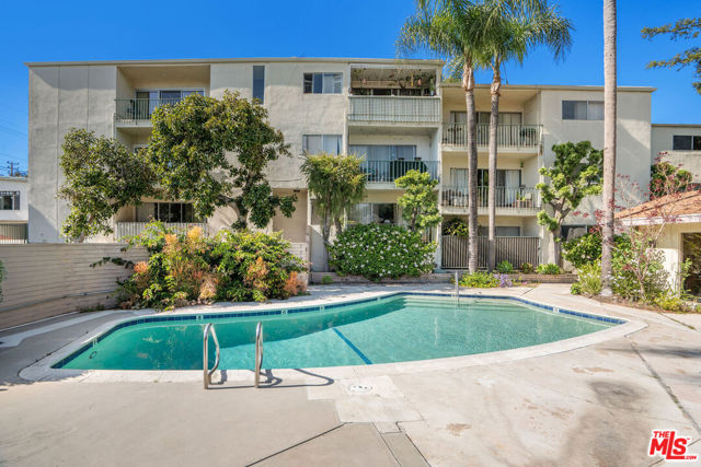 Property photo of 10240 Camarillo ST