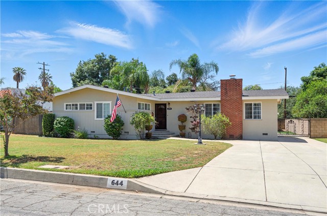 Property photo of 644 E Mountain View AV