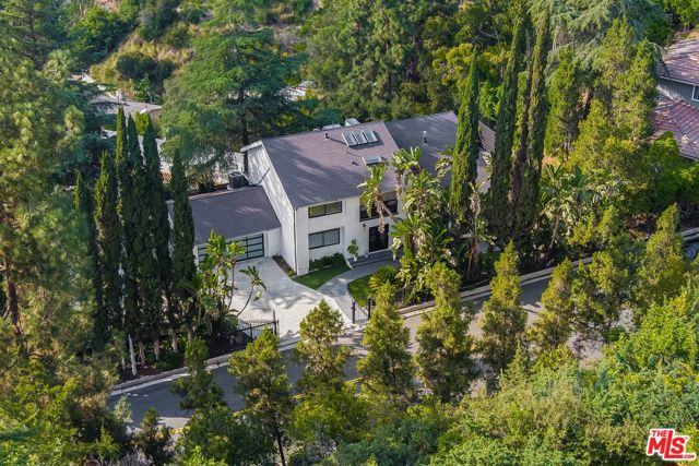 Property photo of 1881 Mount Olympus DR