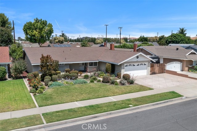 Property photo of 2692 N Fernside St