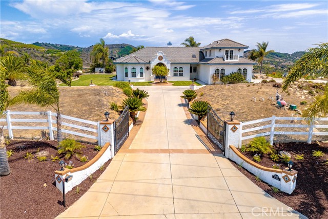 Property photo of 25025 Las Palmeras Drive