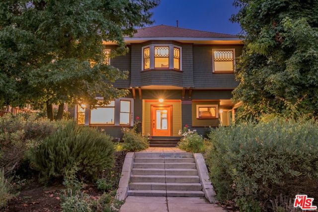 Property photo of 2057 S Oxford AV