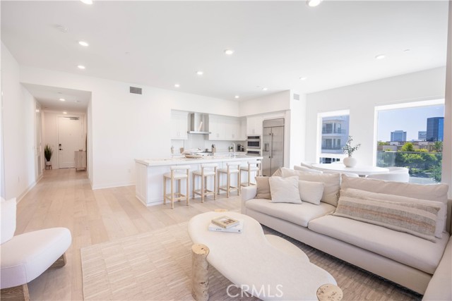 Property photo of 3400 Rivington